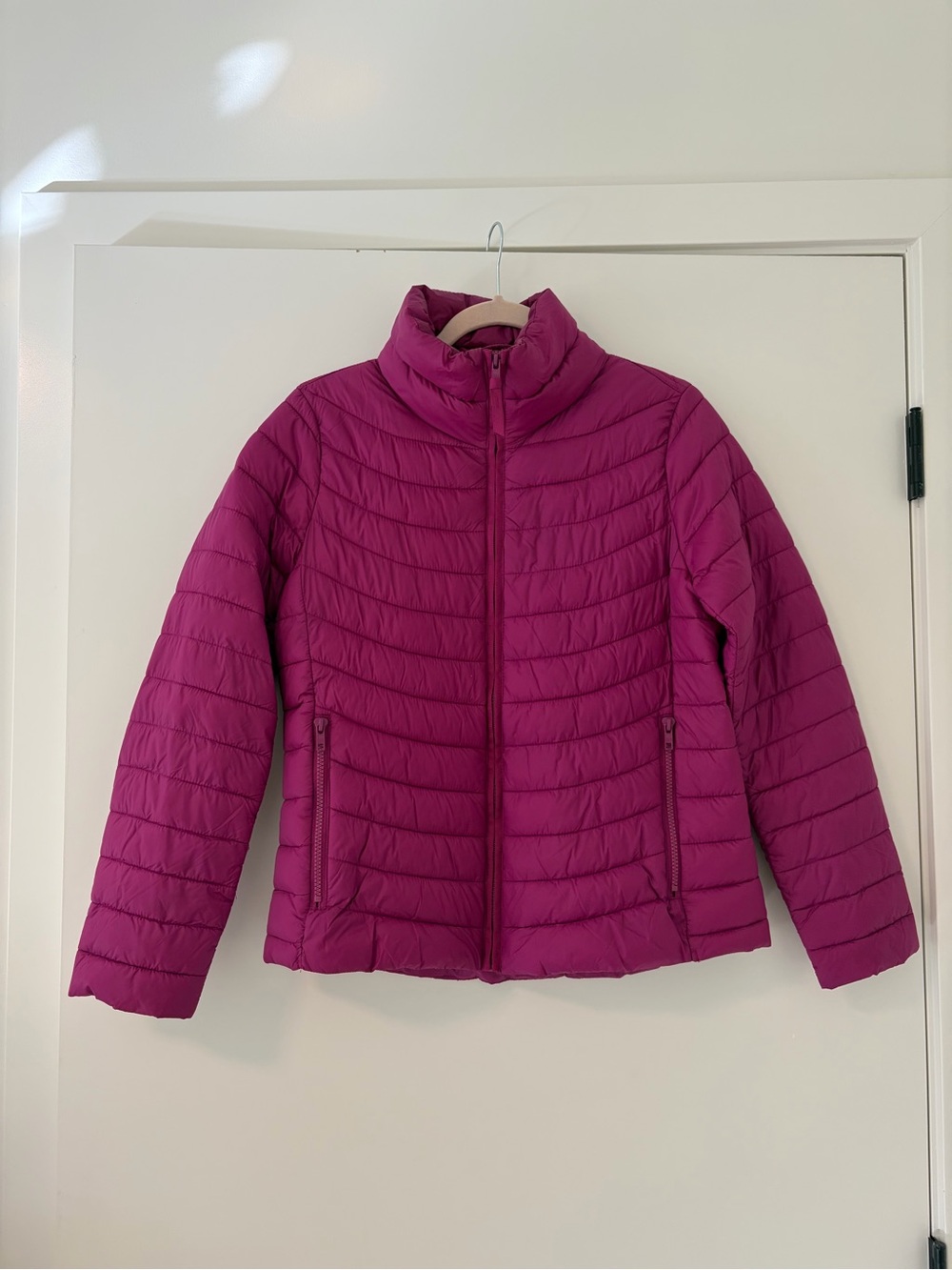 GAP Puffer Jacket in Magenta